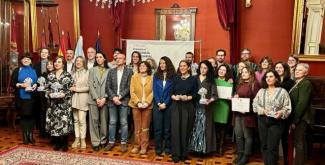 Foto de familia da Corporación municipal cos gañadores