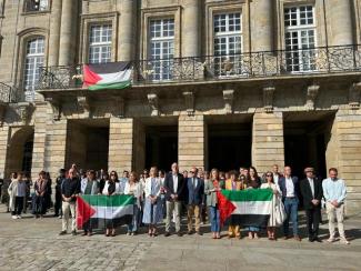 A alcaldesa compostelá reclamou "que remate dunha vez o xenocidio do pobo palestino"